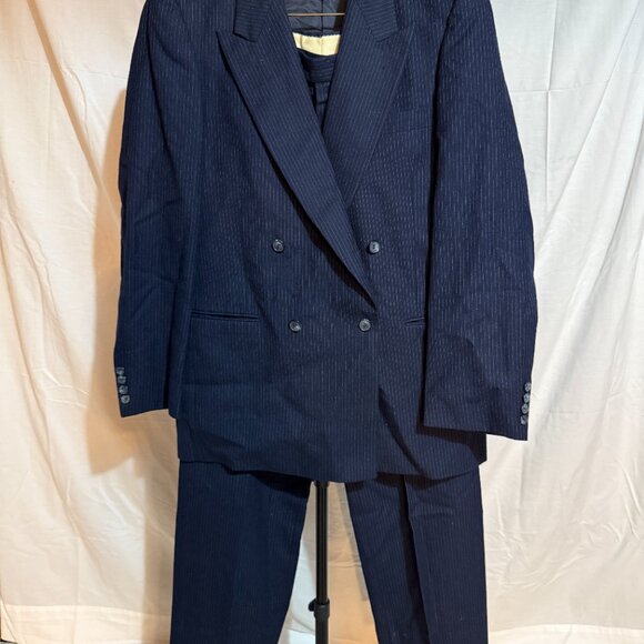 Yves Saint Laurent "Power Suit" style pinstripe jacket 100% wool 40R 36w - Picture 9 of 13